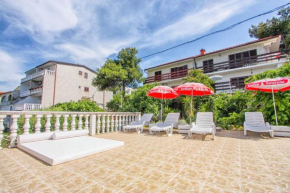 Apartments by the sea Arbanija, Ciovo - 16117